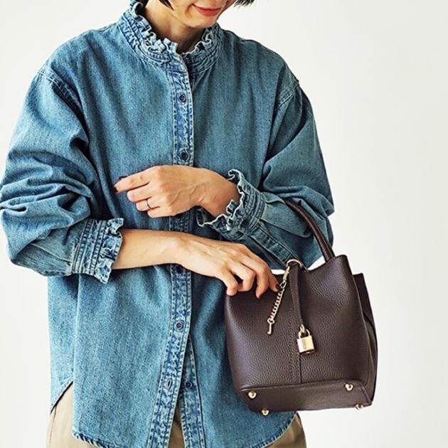 < AULENTTI > レザーワンハンドルバッグ