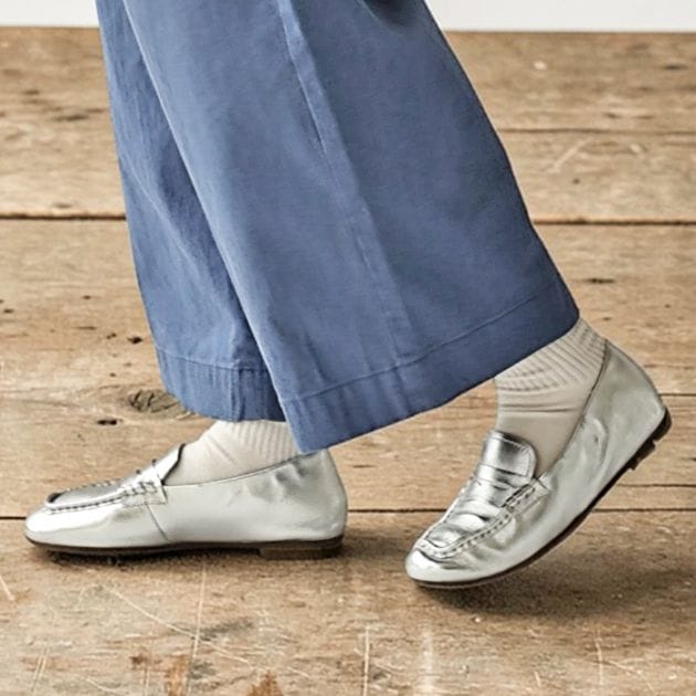 < EMU > スリッポン ローファー