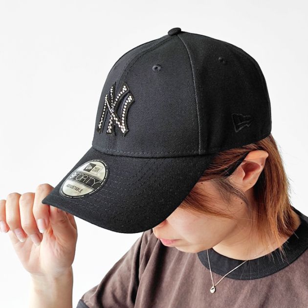 < NEWERA > ラインストーン キャップ