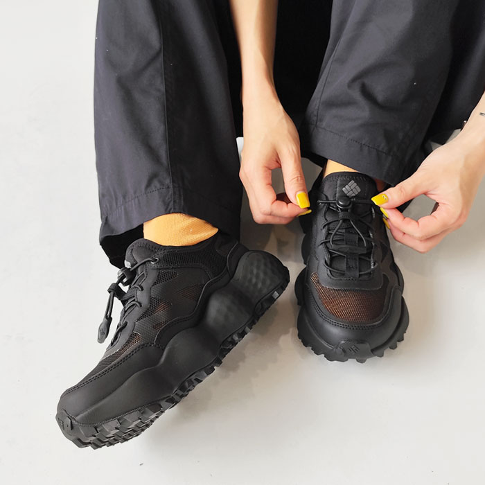 < Columbia > メッシュ スニーカー