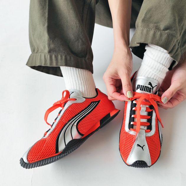 < puma > メッシュスニーカー