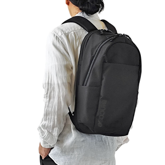 < Incase > グリッド バックパック 23L