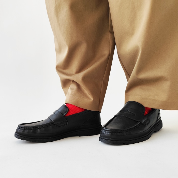< HUNTER > REFINED EMBOSSED LOGO LEATHER LOAFER/ ローファー