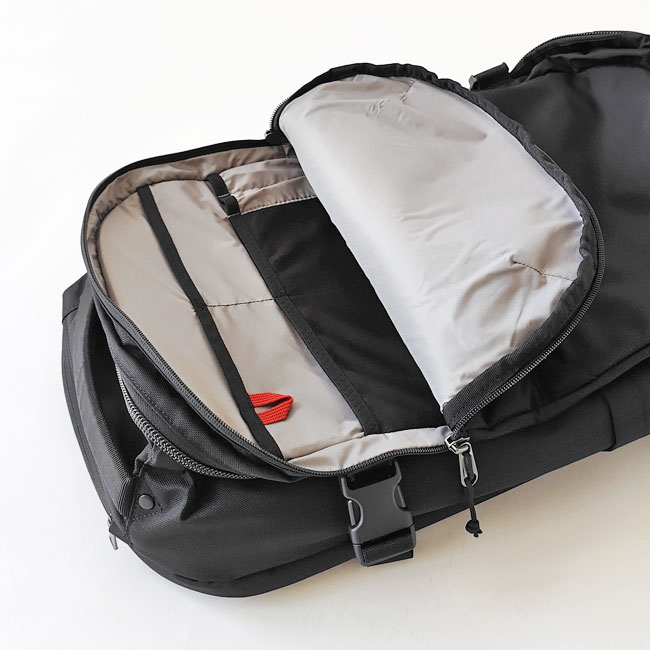 < Columbia > タイガー ブルック トラベル バックパック 40L
