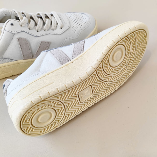 < VEJA > V-90 O.T. LEATHER