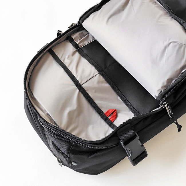 < Columbia > タイガー ブルック トラベル バックパック 32L