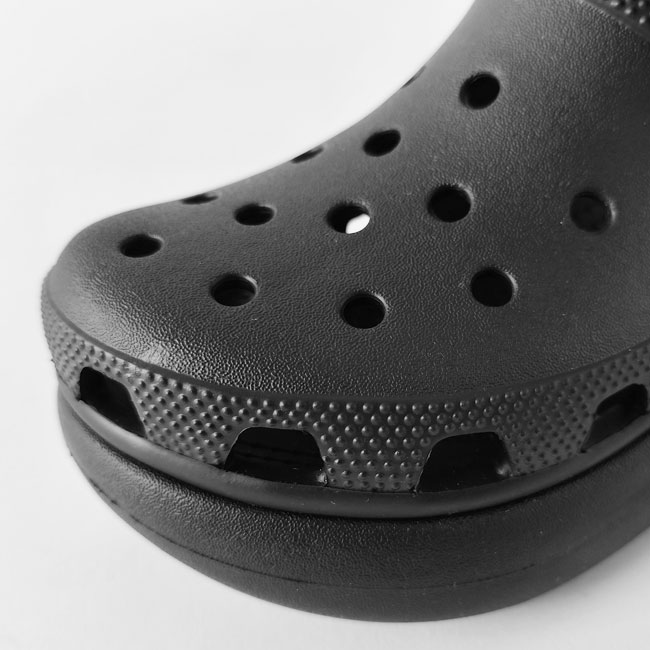 < crocs > CRUSH CLOG / サンダル
