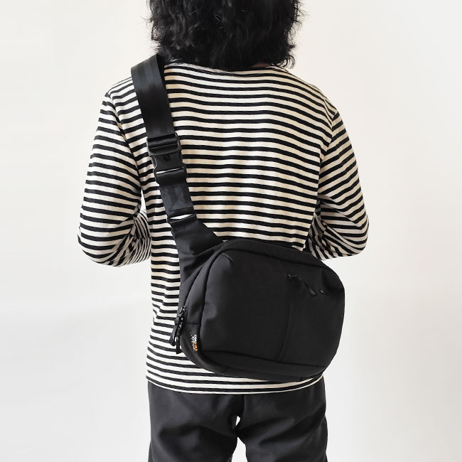 INCASE Tracks Sling 7L　インケース スリング Incase（インケース）公式通販 トラックススリング(Tracks Sling