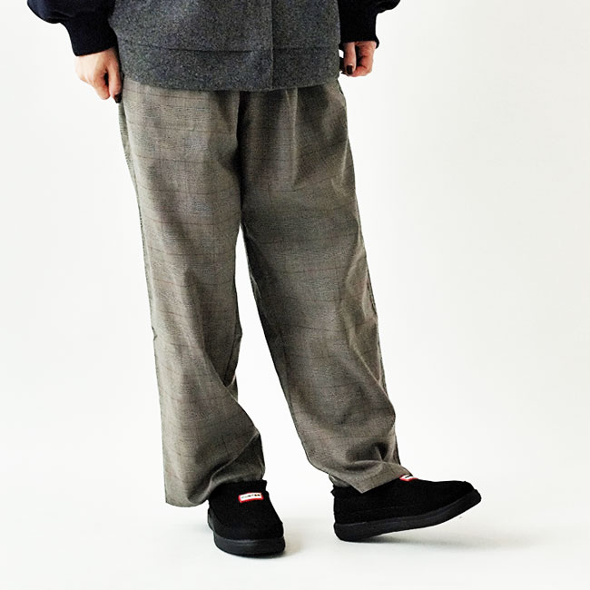 < HUNTER > IN/OUT FAUX SUEDE SLIPPER  / ショートブーツ