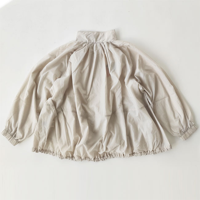 < NANGA > ECO AIR NYLON GATHER BLOUSON / ジャケット