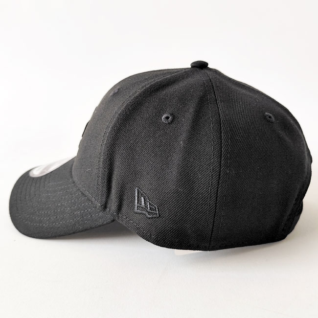 < NEWERA > ラインストーン キャップ