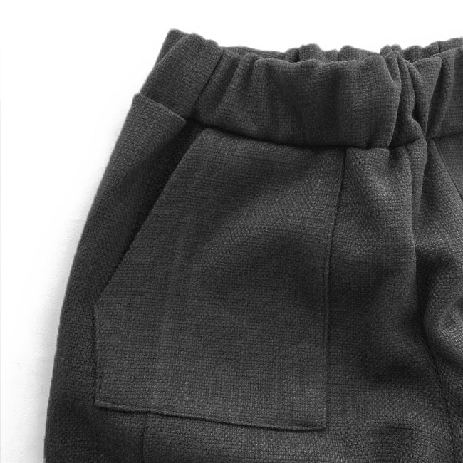 < kelen > DESIGN POCKET TAPERED TROUSER LEDO / パンツ