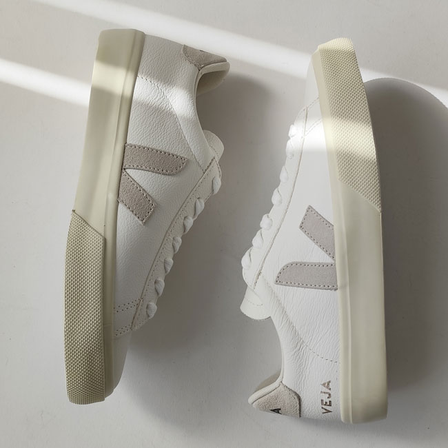 < VEJA > CAMPO  EXTRA-WHITE/NATURAL-SUEDE