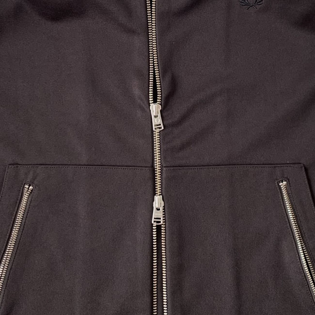 < FRED PERRY >トラックジャケット