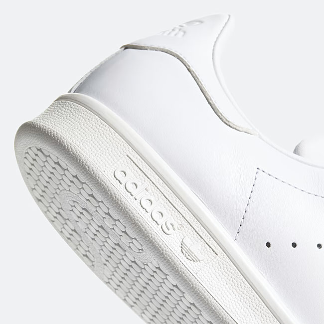 < adidas > STAN SMITH / スニーカー