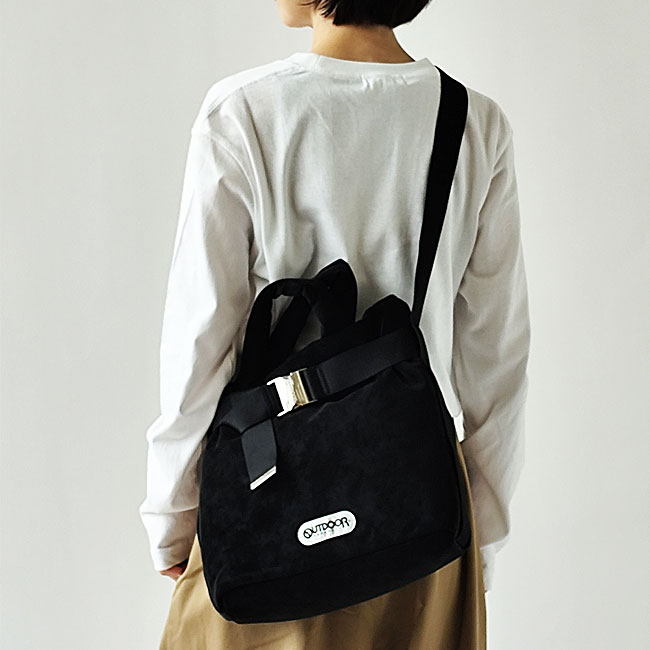 < OUTDOORPRODUCTS > ヌバック風パデットベルトトート