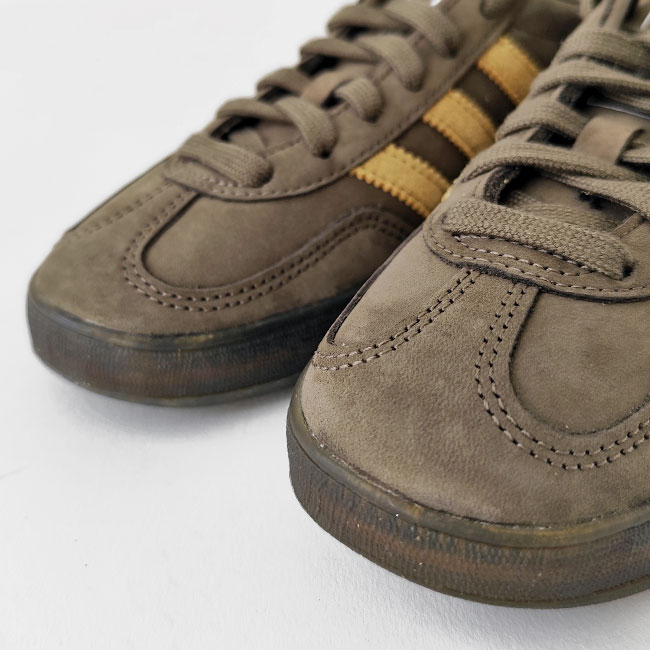 < adidas > GAZELLE INDOOR