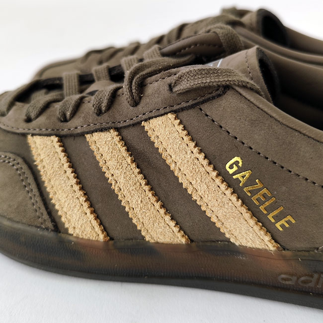 < adidas > GAZELLE INDOOR