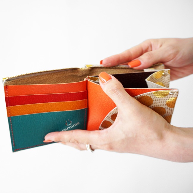 carmine > One Wallet Dot / 二つ折り ミニ財布 | BAG&WALLET | J-pia