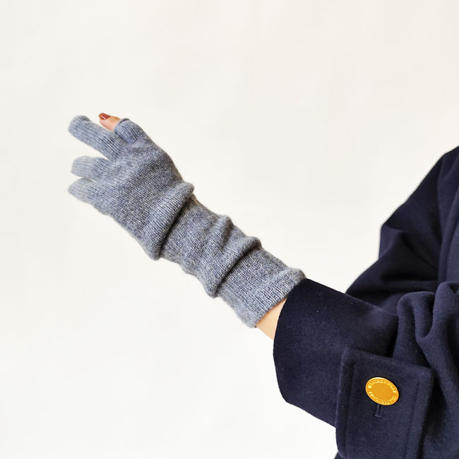 < WILLIAM BRUNTON > CASHMERE LONG HAND WARMER / カシミア ロング ハンドウォーマー