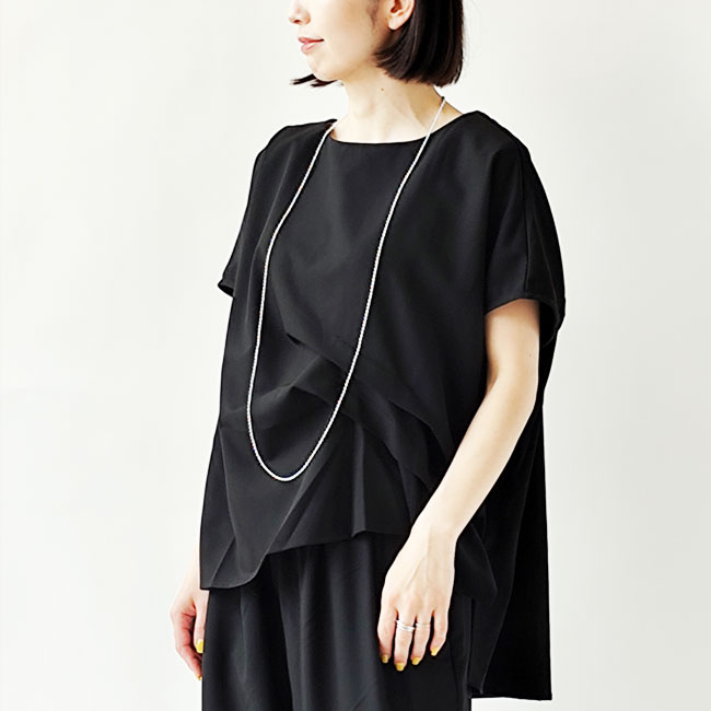 < Kelen >フレンチスリーブタックデザイントップス