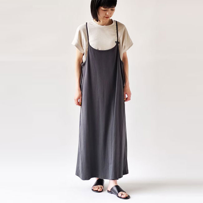 < NICOLAS LAINAS >サムリング　フラットサンダル