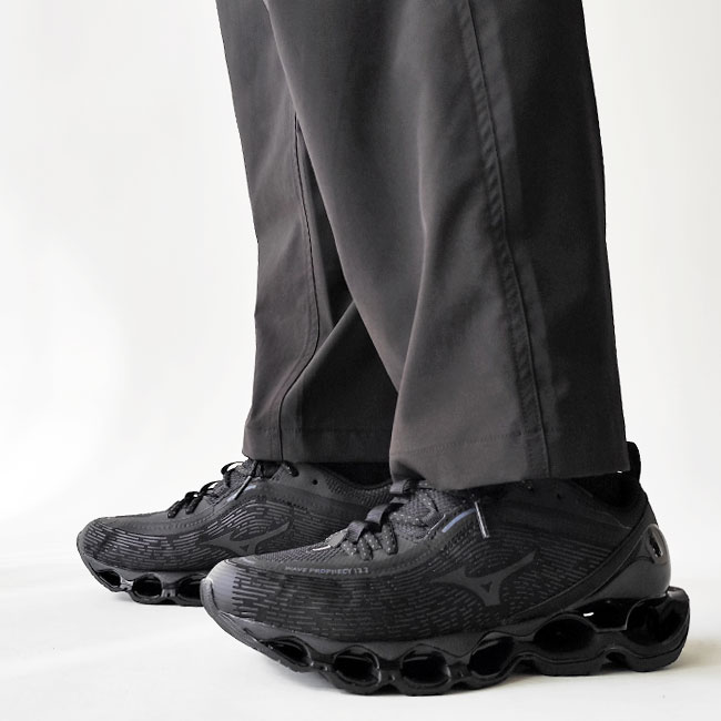 < MIZUNO > ウエーブ プロフェシー スニーカー