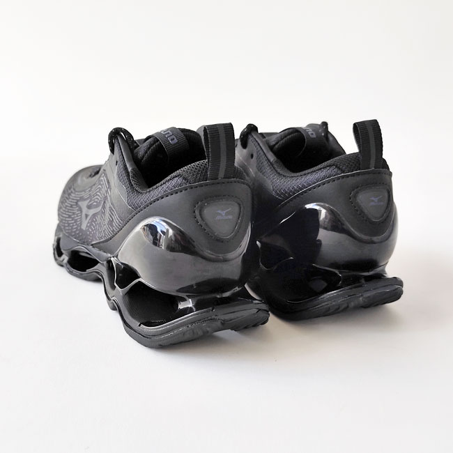 < MIZUNO > ウエーブ プロフェシー スニーカー