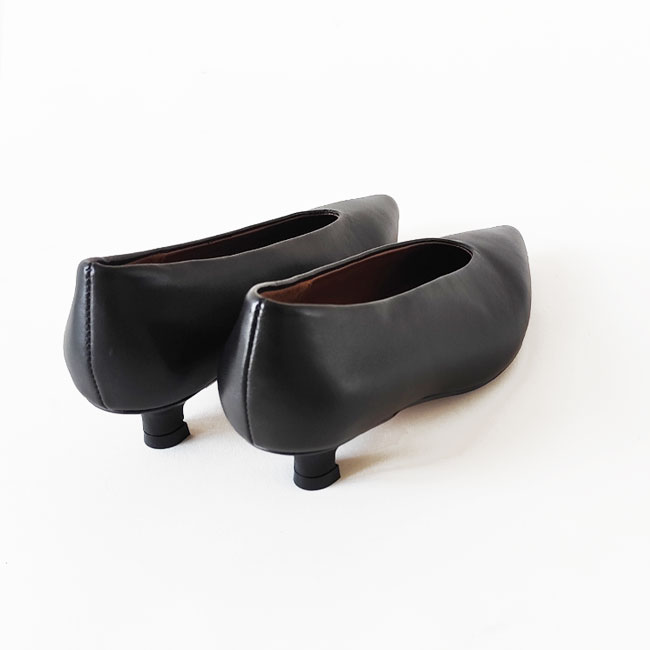 < REMME > ポインテッドパンプス