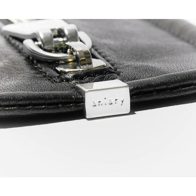 < aniary > Multi Case / リアリティレザー マルチケース