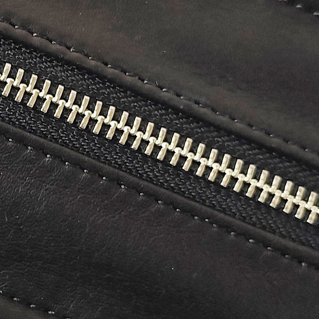 < aniary > Multi Case / リアリティレザー マルチケース