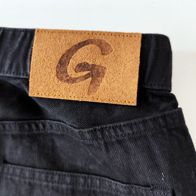 < GRAMICCI >デニムパンツ