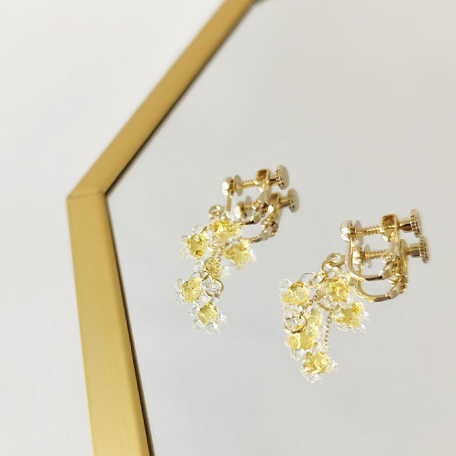 確認用！ミモザのイヤリング ミモザのピアス、イヤリング。 | FLY