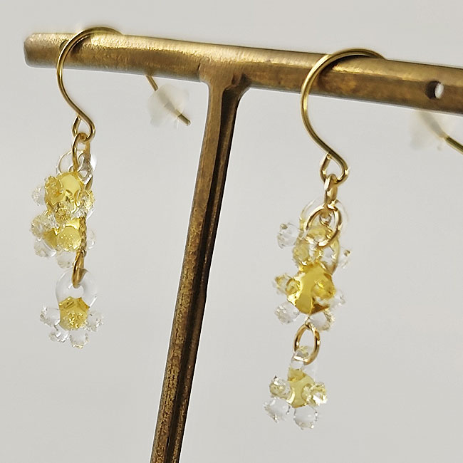 < HARIO Lampwork Factory> ひとふさのミモザ イエロー / ピアス