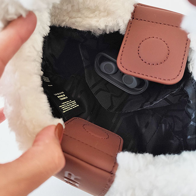 < HUNTER > BOUCLE MINI CROSSBODY