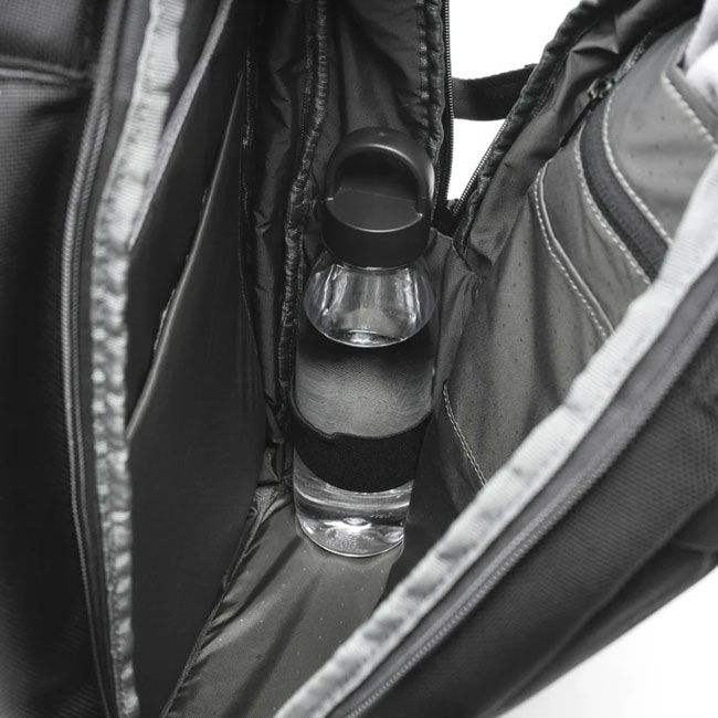 < Incase > Tracks Expansion Backpack 21L-27L  / バックパック