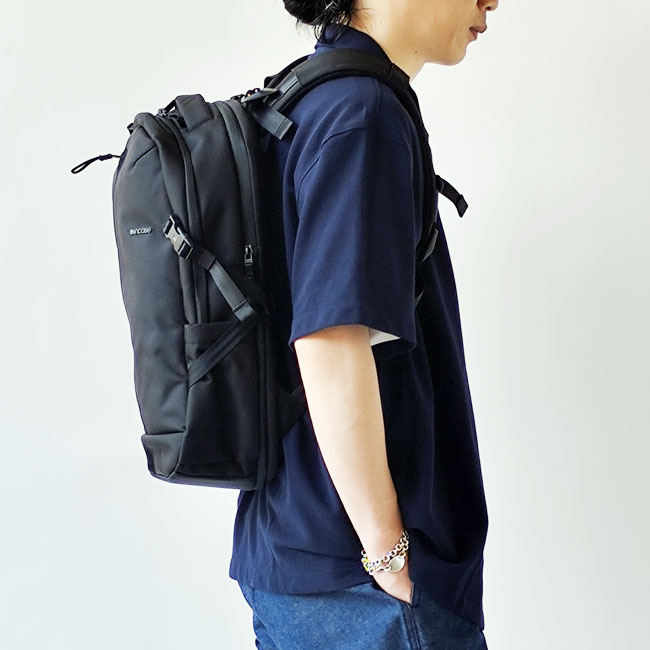 < Incase > Tracks Expansion Backpack 21L-27L  / バックパック
