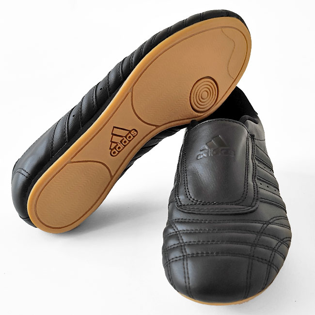 < adidas > TAEKWONDO W / スニーカー