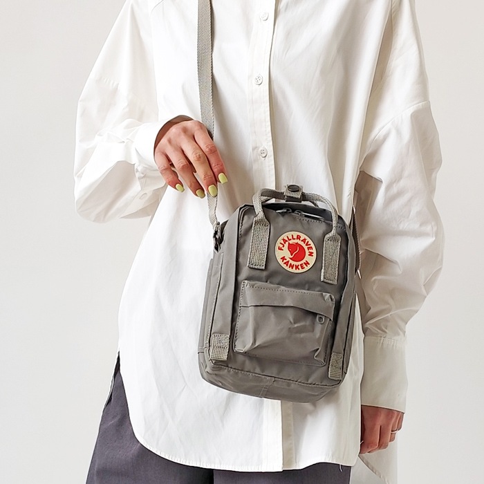 < FJALLRAVEN > Kanken Sling / ミニ ショルダーバッグ