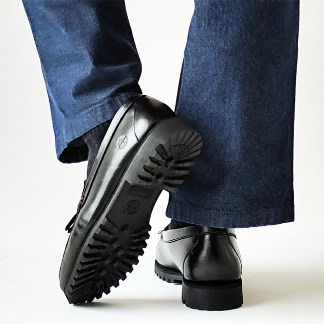 < Timberland > オーセンティック ローファー 