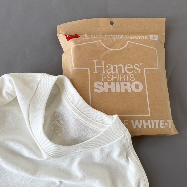 < Hanes > T-SHIRTS SHIRO / Tシャツ