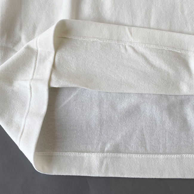 < Hanes > T-SHIRTS SHIRO / Tシャツ