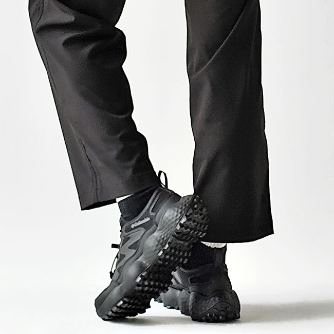 < Columbia > メッシュ スニーカー