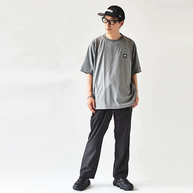 < Columbia > メッシュ スニーカー