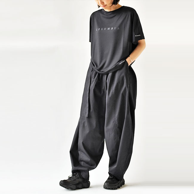 < Columbia > メッシュ スニーカー