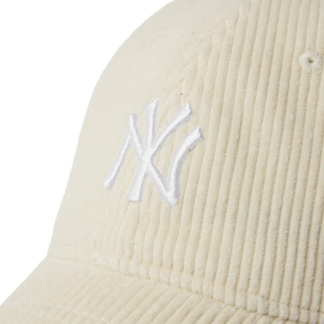 < NEW ERA > コーデュロイ キャップ