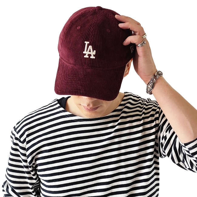 < NEW ERA > コーデュロイ キャップ