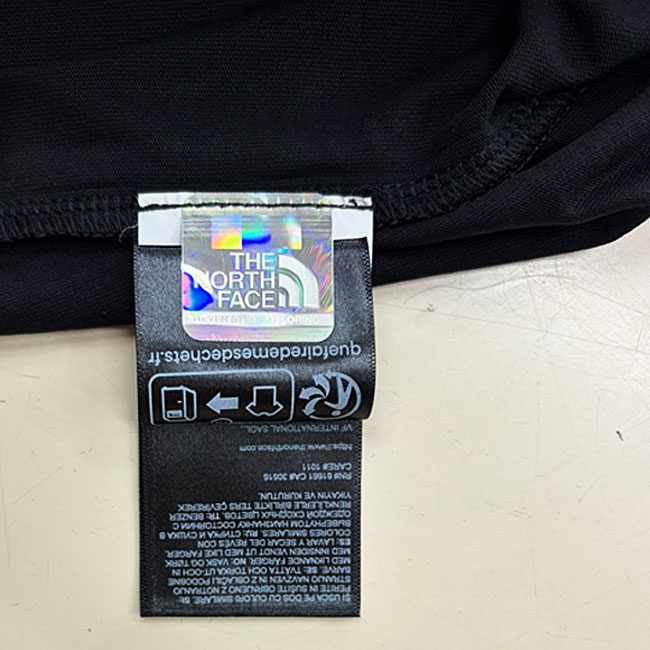< THE NORTH FACE > ワンポイント ロゴTシャツ