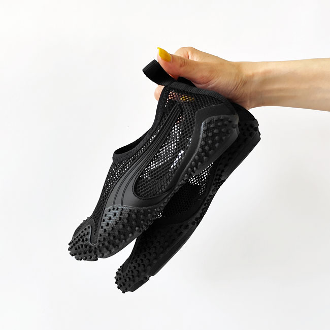< puma > メッシュスニーカー