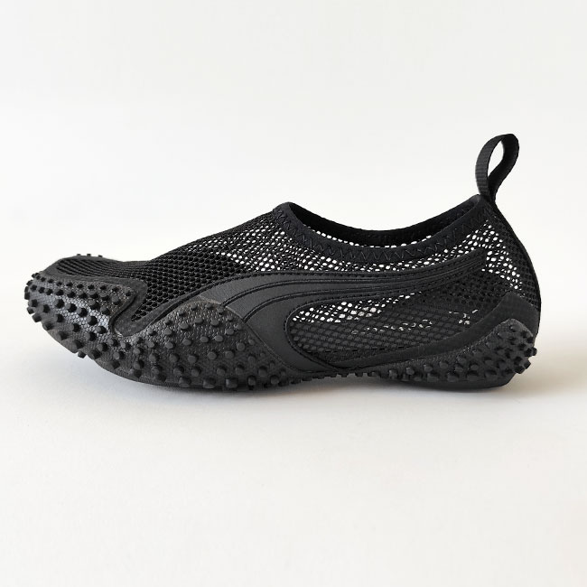 < puma > メッシュスニーカー